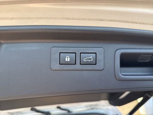 Used 2023 Subaru Forester Touring image 26