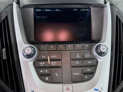 Used 2017 Chevrolet Equinox LS image 17