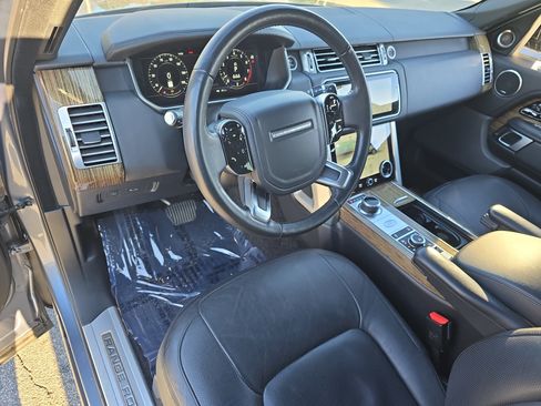 Used 2019 Land Rover Range Rover HSE image 17