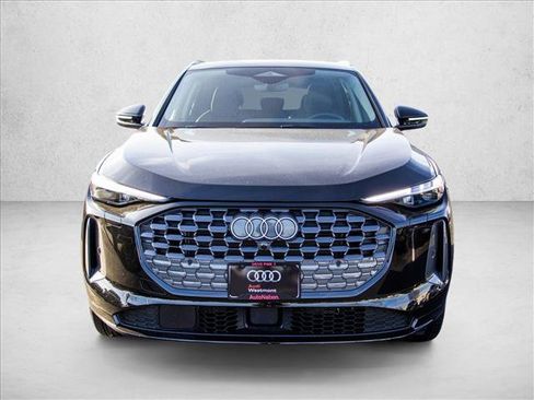 Certified 2025 Audi Q5 Premium Plus w/ Premium Plus image 2