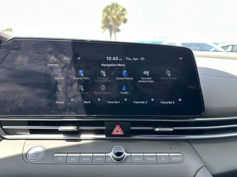 Used 2025 Hyundai Elantra SEL FWD image 27