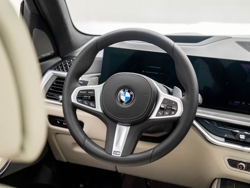 New 2026 BMW X5 xDrive40i w/ M Sport Package image 11