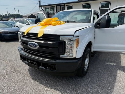 Used 2017 Ford F250 XL RWD image 9