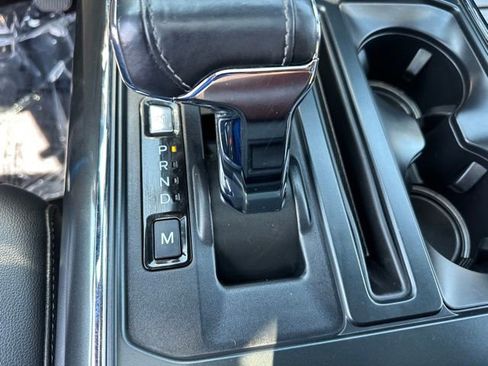 Used 2021 Ford F150 Lariat w/ Equipment Group 502A High AWD/4WD image 19