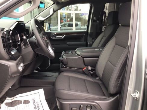 New 2026 GMC Sierra 1500 SLE AWD/4WD image 9