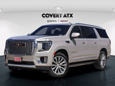 Used 2023 GMC Yukon XL Denali RWD image 2