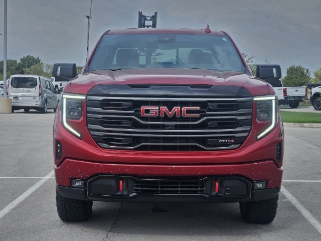 Used 2025 GMC Sierra 1500 AT4 w/ AT4 Premium Package AWD/4WD image 2