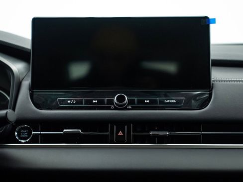 Used 2025 Mitsubishi Outlander SE image 17