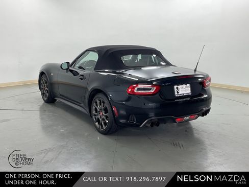 Used 2017 FIAT 124 Spider Abarth image 3