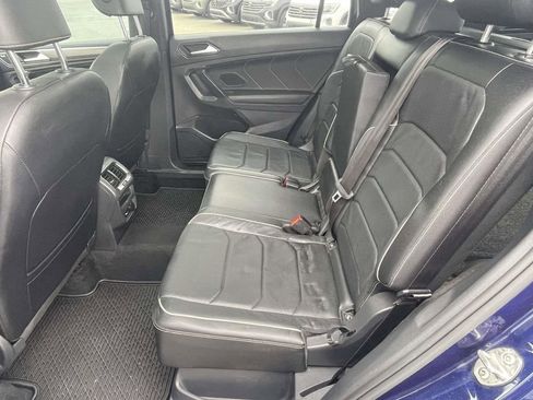 Used 2022 Volkswagen Tiguan SEL R-Line image 12