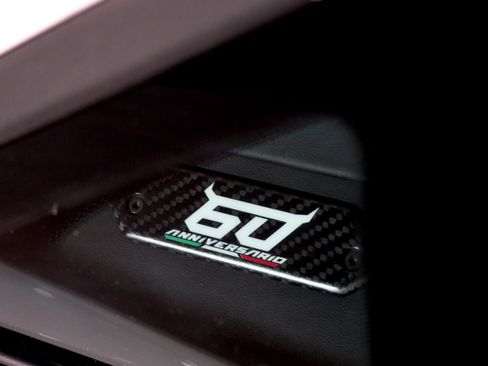 Used 2024 Lamborghini Revuelto AWD/4WD image 22