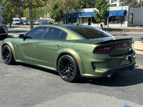 Used 2020 Dodge Charger Scat Pack RWD image 12