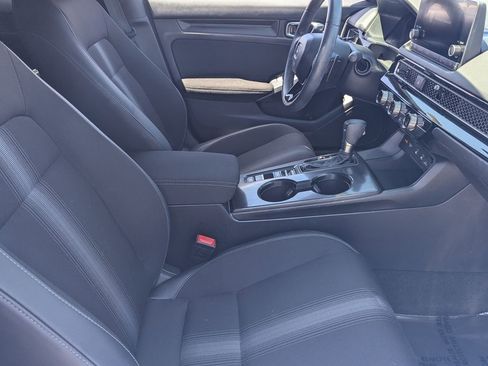 Certified 2025 Honda Civic Sport image 9