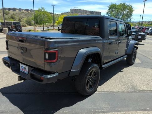 Used 2021 Jeep Gladiator Sport AWD/4WD image 4