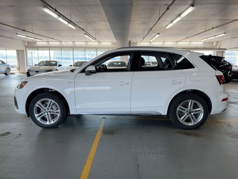 Used 2023 Audi Q5 e Premium Plus image 2