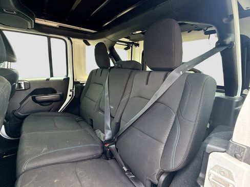 Used 2021 Jeep Wrangler Unlimited Rubicon 4xe w/ Safety Group AWD/4WD image 25