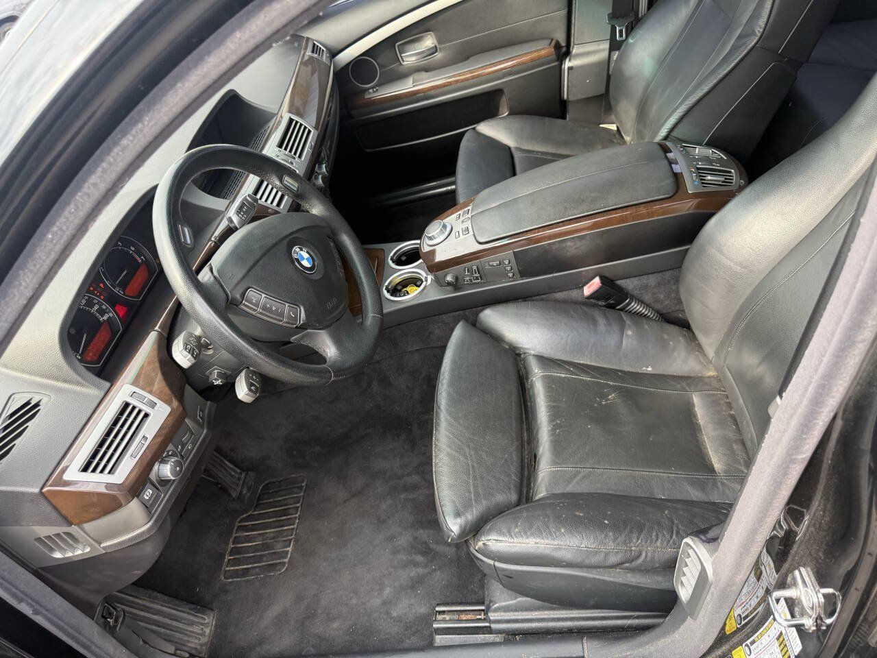 Used 2008 BMW 750i w/ Sport Pkg RWD image 18
