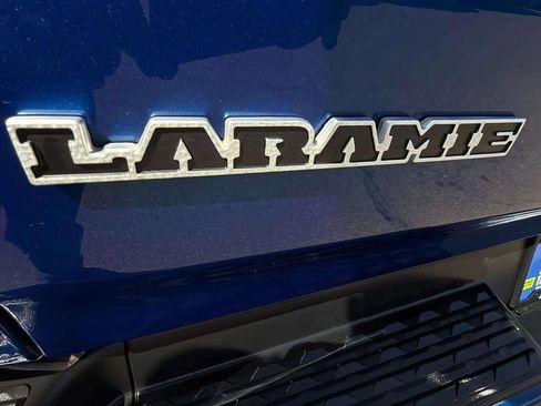 Used 2019 RAM 1500 Laramie AWD/4WD image 21
