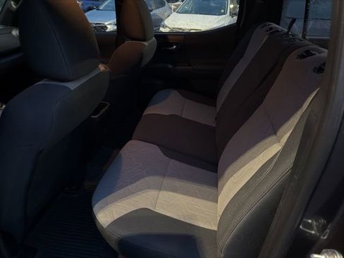 Used 2023 Toyota Tacoma TRD Off-Road w/ Technology Package image 13