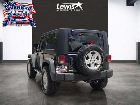 Used 2008 Jeep Wrangler X AWD/4WD image 3