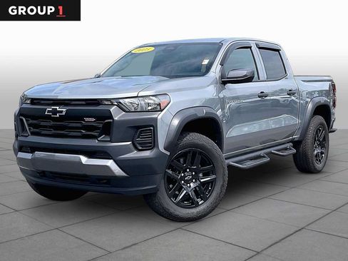 Used 2025 Chevrolet Colorado Trail Boss AWD/4WD image 1