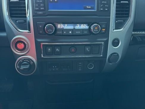 Certified 2017 Nissan Titan SV image 9