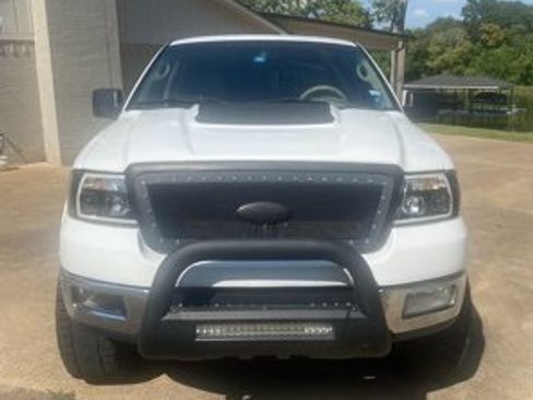Used 2004 Ford F150 2WD SuperCrew image 2