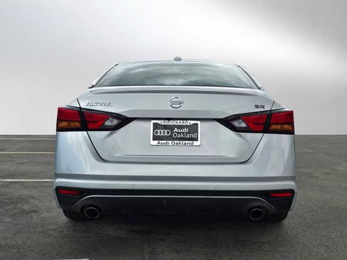 Used 2022 Nissan Altima 2.5 SR image 4