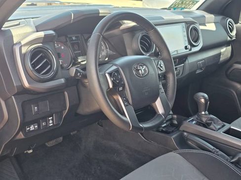 Used 2023 Toyota Tacoma TRD Sport AWD/4WD image 7