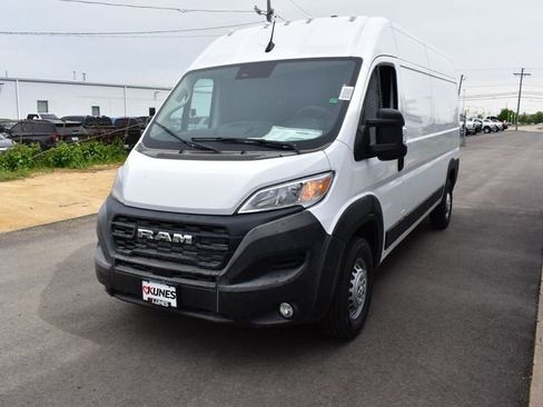 New 2025 RAM ProMaster 2500 w/ Convenience Group image 2