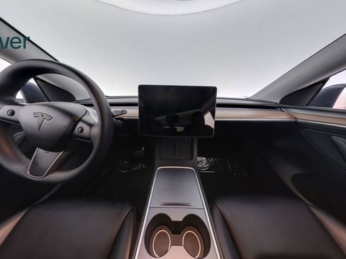 Used 2023 Tesla Model Y Long Range AWD/4WD image 26
