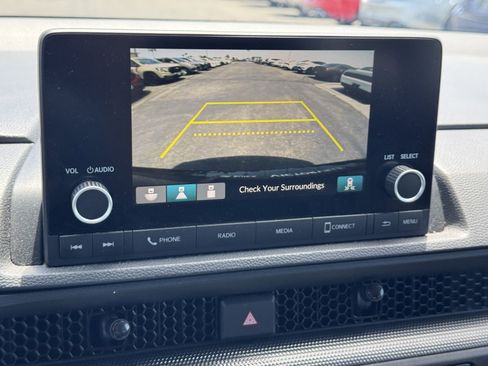 Used 2025 Honda CR-V EX image 17
