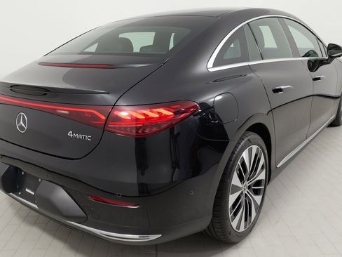 Used 2023 Mercedes-Benz EQE 500 4MATIC Sedan image 12