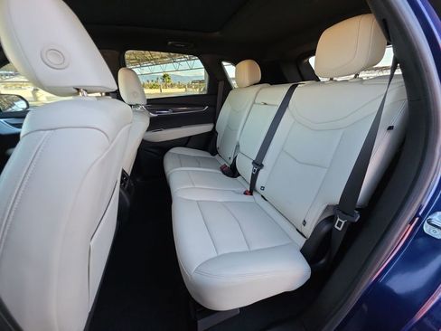 Certified 2023 Cadillac XT5 Sportv w/ Technology Package image 26