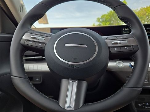 New 2025 Hyundai Kona SEL image 18