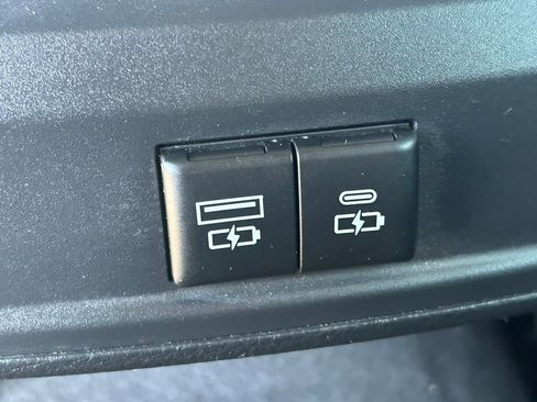 Used 2022 Toyota Avalon XLE FWD image 20