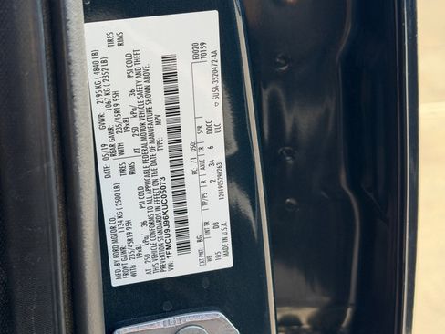 Used 2019 Ford Escape Titanium AWD/4WD image 12
