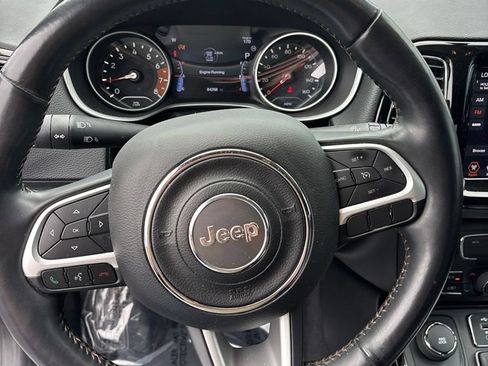 Used 2020 Jeep Compass Limited AWD/4WD image 13