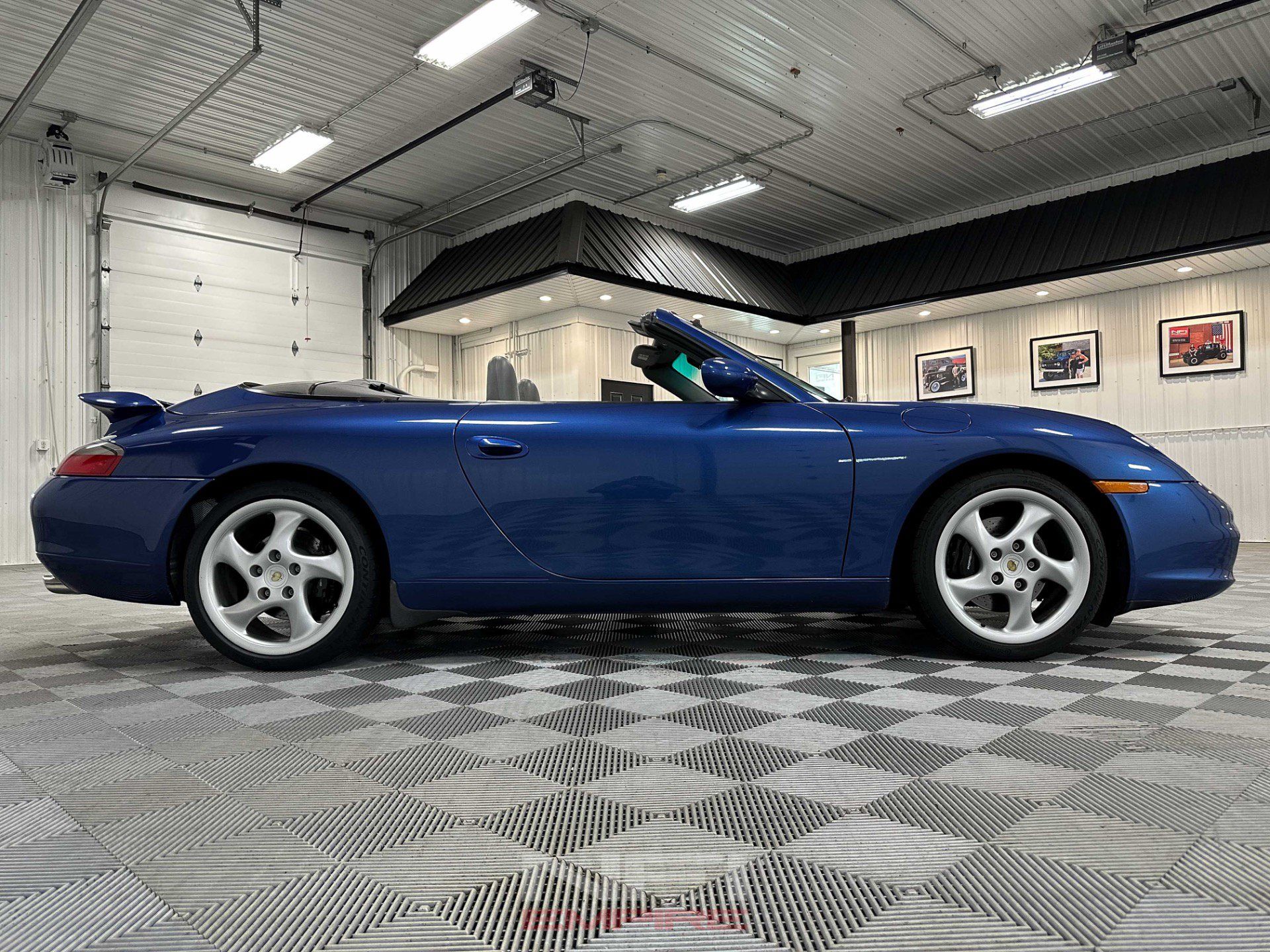 Used 2002 Porsche 911 Cabriolet image 26