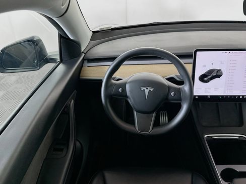 Used 2022 Tesla Model Y Performance image 17