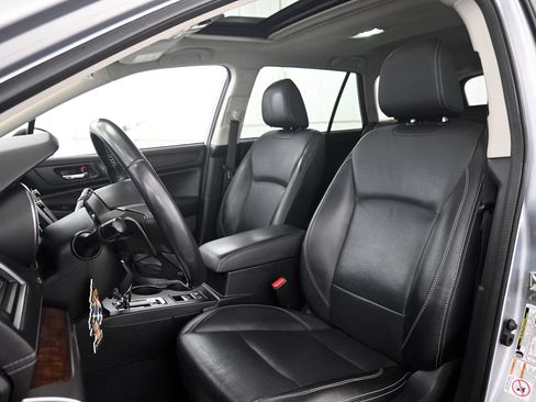 Used 2019 Subaru Outback 2.5i Limited image 5