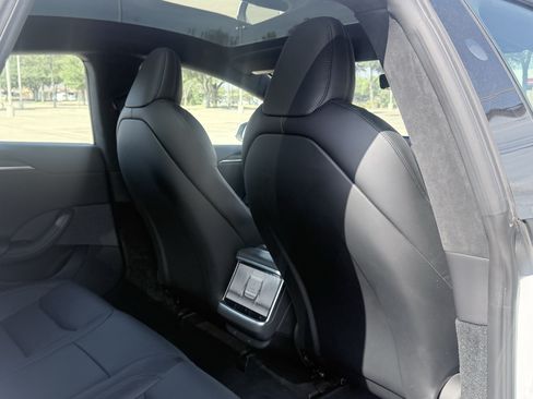 Used 2023 Tesla Model S AWD/4WD image 33