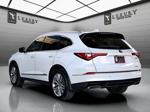 Used 2023 Acura MDX SH-AWD w/ Advance Package image 6