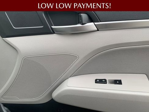 Used 2019 Hyundai Elantra SEL image 37