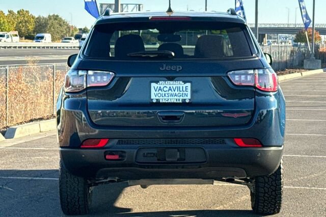 Used 2026 Jeep Compass Trailhawk w/ Trailer Tow Group AWD/4WD image 5