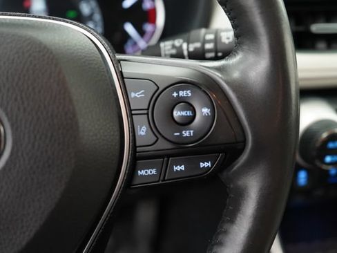Used 2019 Toyota RAV4 Limited w/ Cold Weather Package AWD/4WD image 19