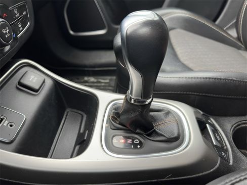 Used 2020 Jeep Compass Latitude image 18