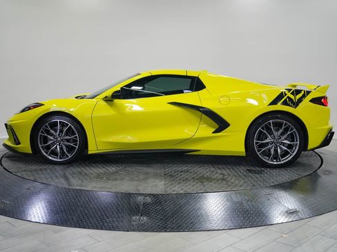 Used 2024 Chevrolet Corvette Stingray Premium Conv w/ Z51 Performance Package RWD image 11