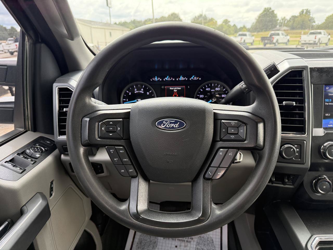 Used 2022 Ford F250 XLT w/ XLT Premium Package AWD/4WD image 18