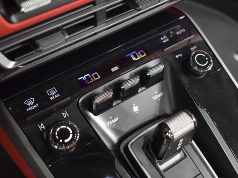 Used 2024 Porsche 911 Carrera 4S image 33